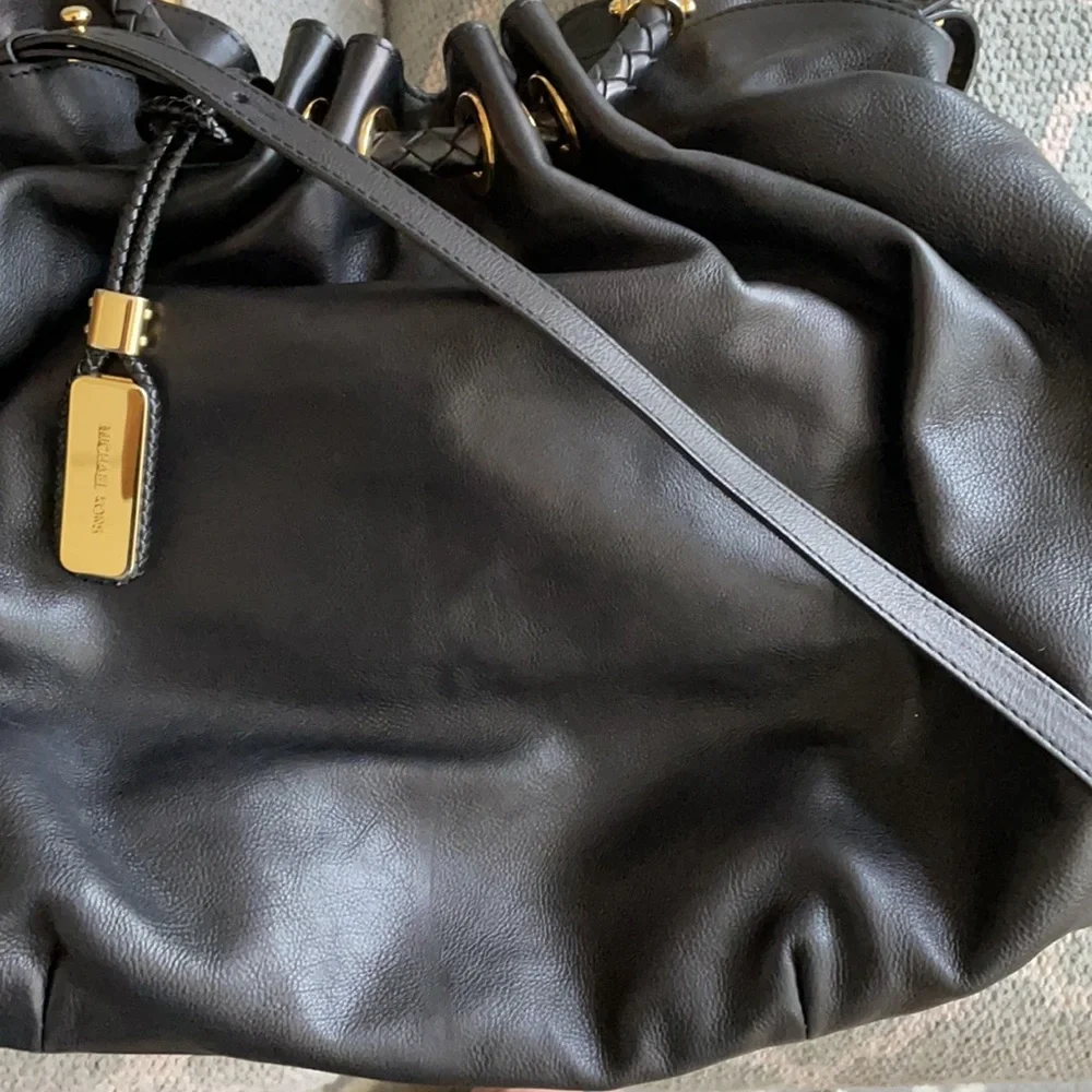 Michael Kors Collection Handbag in Black Leather - Picture 5 of 17